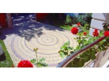 A Beton-Viacolor Térkõ Rt.